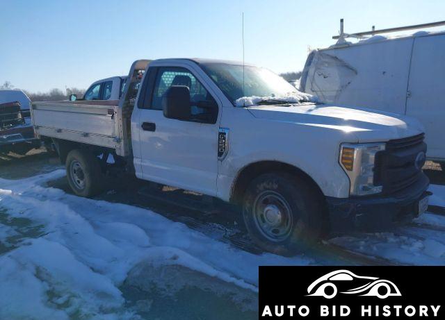 Ford F-250 Xl 2019 White 6.2L