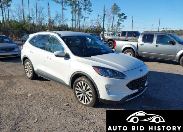 Ford Escape Titanium 2020 White 2.0L