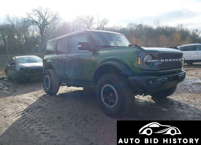 Ford Bronco Badlands 2023 Green 2.7L