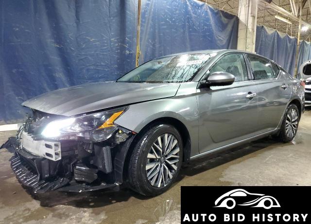 Nissan Altima Sv 2023 Gray 2.5L  4