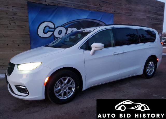 Chrysler Pacifica Touring L 2022 White 3.6L  6