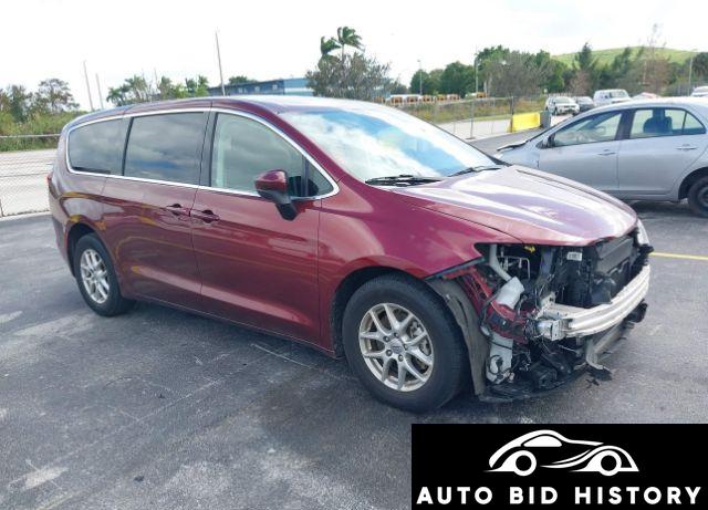 Chrysler Voyager Lx 2023 Red 3.6L