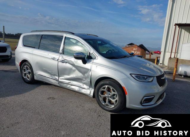 Chrysler Pacifica Limited 2023 Silver 3.6L