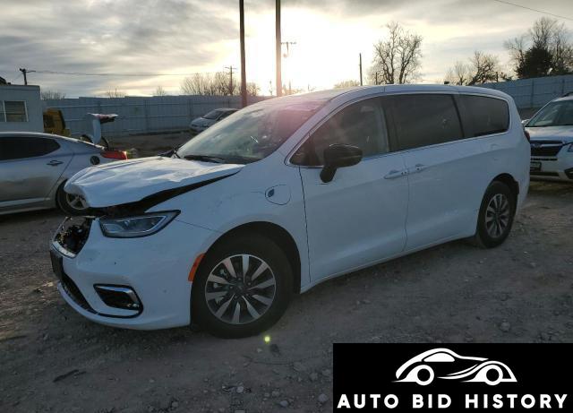Chrysler Pacifica Hybrid Select 2024 White 3.6L  6