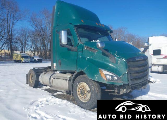 Freightliner New Cascadia 116 2022 Green