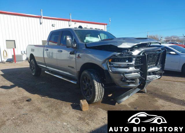 Ram 3500 Laramie  4X4 8' Box 2024 Silver