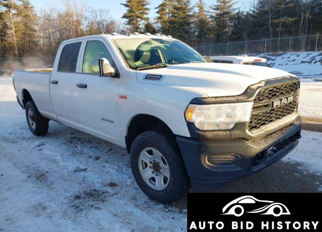 Ram 2500 Tradesman  4X4 8' Box 2020 White 6.4L