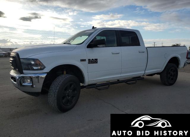 Ram 2500 Slt 2017 White 6.4L  8