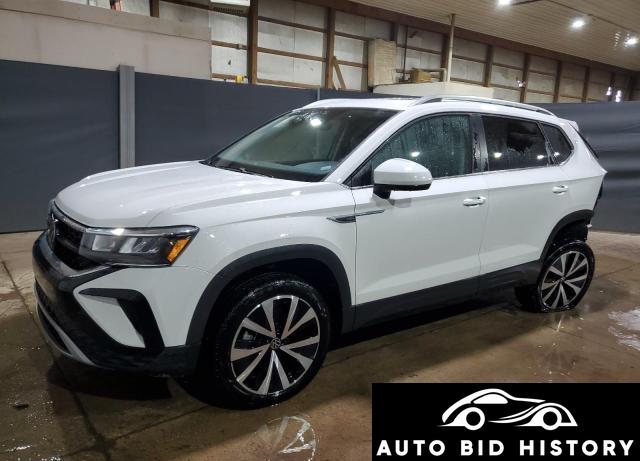 Volkswagen Taos Se 2024 White 1.5L  4