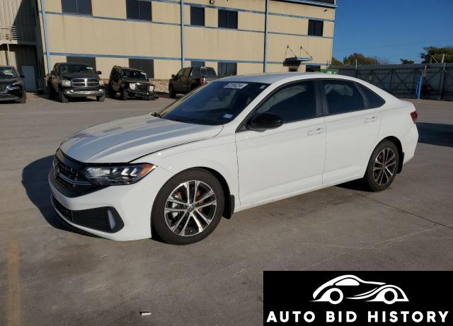 Volkswagen Jetta Sport 2024 White 1.5L  4