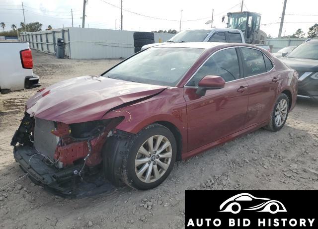 Toyota Camry L 2019 Red 2.5L  4