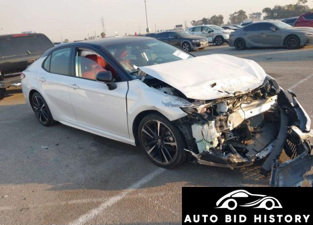 Toyota Camry Xse 2019 White 2.5L