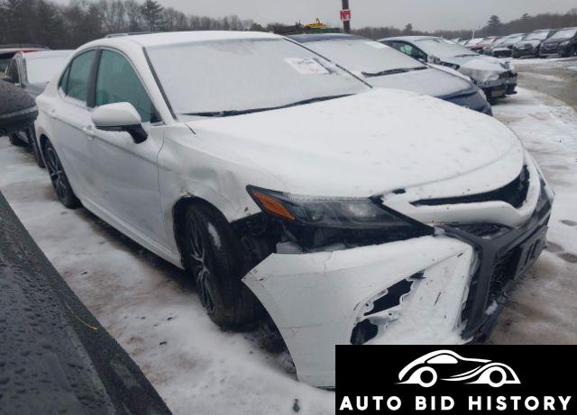 Toyota Camry Se 2022 White 2.5L