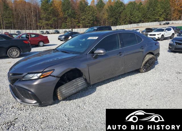 Toyota Camry Xse 2022 Gray 2.5L  4