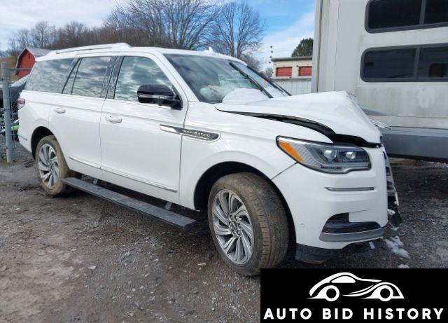 Lincoln Navigator Reserve 2022 White 3.5L