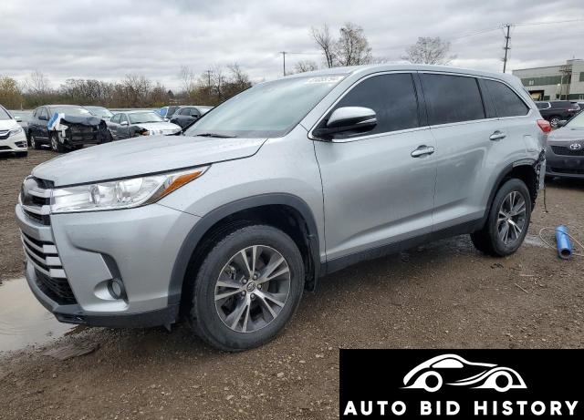 Toyota Highlander Le 2019 Silver 3.5L  6