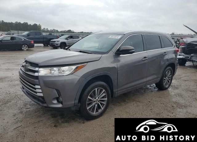 Toyota Highlander Se 2018 Gray 3.5L  6