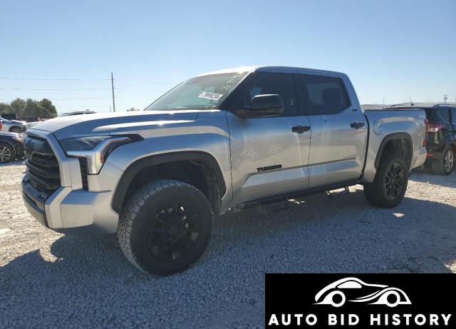 Toyota Tundra Crewmax Sr 2023 Silver 3.4L  6