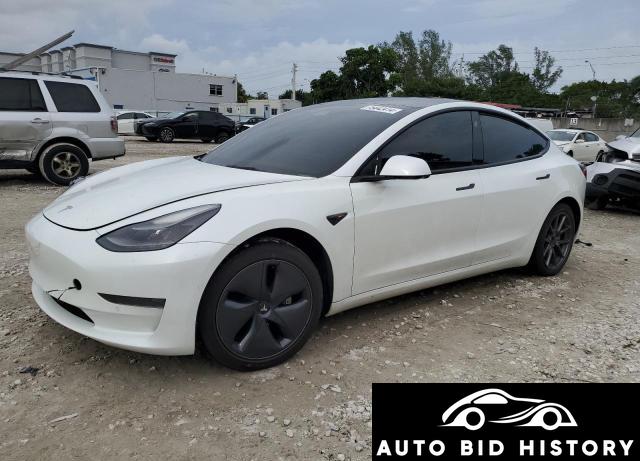 Tesla Model 3 2021 White