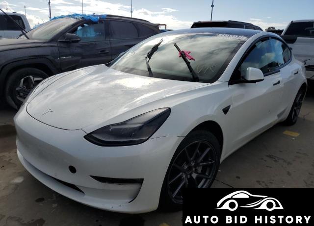 Tesla Model 3 2021 White