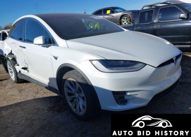 Tesla Model X Long Range Dual Motor All-Wheel Drive/Long Range Plus Dual Motor All-Wheel Drive 2020 White U