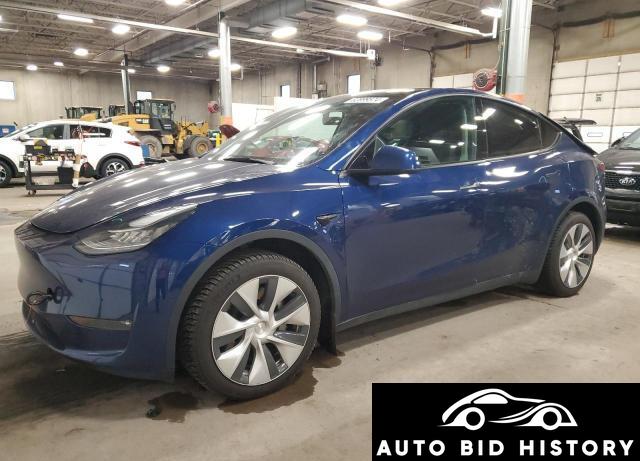 Tesla Model Y 2021 Blue