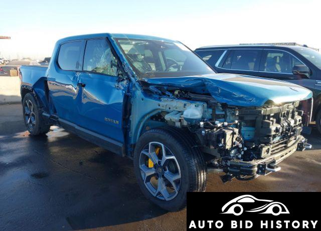 Rivian R1T Adventure 2022 Light Blue