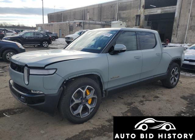 Rivian R1T Adventure 2022 Gray