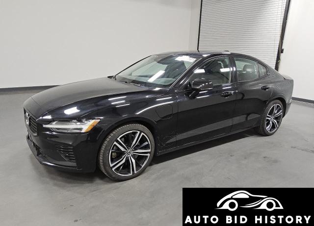 Volvo S60 T8 Recharge R-Design 2021 Black 2.0L  4