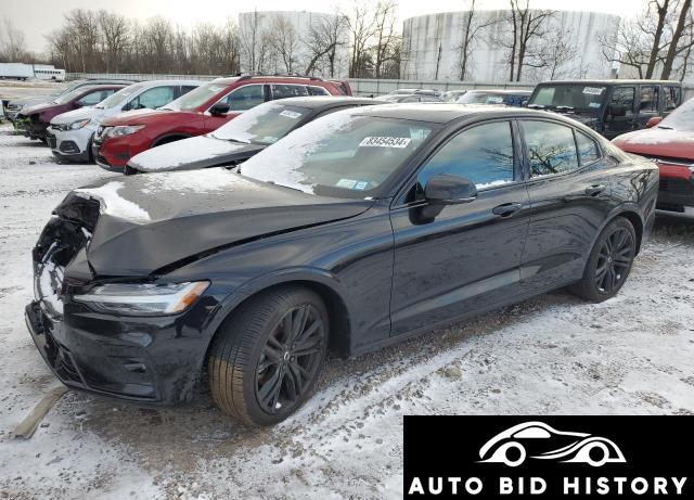 Volvo S60 Plus 2024 Black 2.0L  4