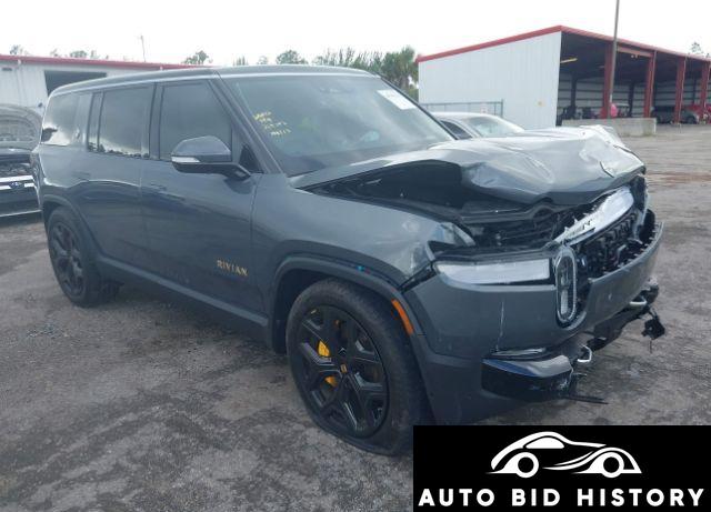 Rivian R1S Adventure 2023 Gray