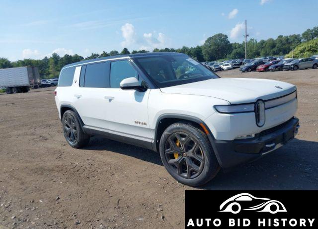 Rivian R1S Adventure Quad Motor Large Pack 2024 White