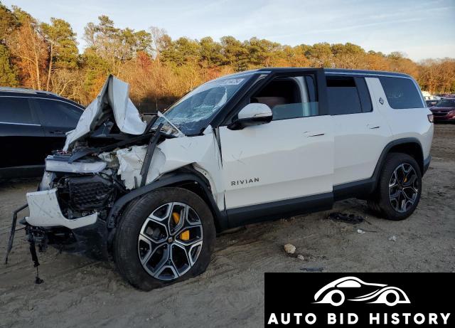 Rivian R1S Adventure 2023 White