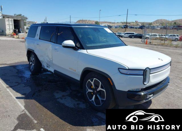 Rivian R1S Adventure Quad Motor Large Pack 2024 White