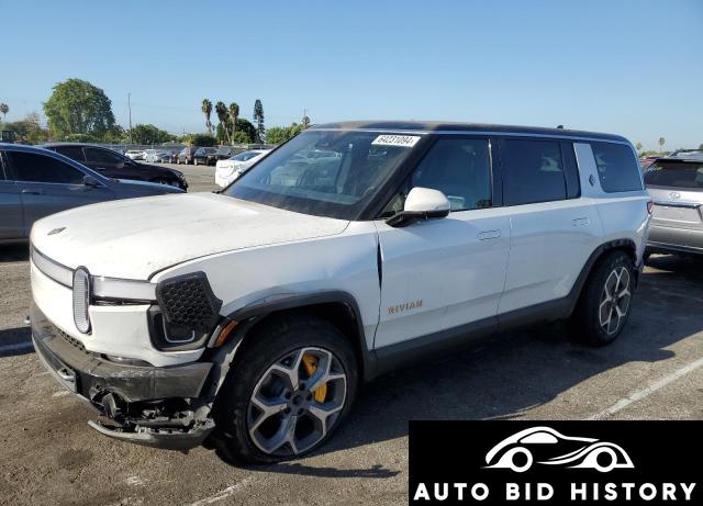 Rivian R1S Adventure 2024 White