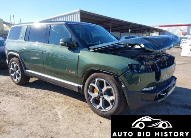 Rivian R1S Adventure 2023 Green