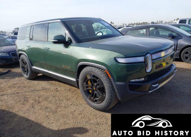 Rivian R1S Adventure 2023 Green