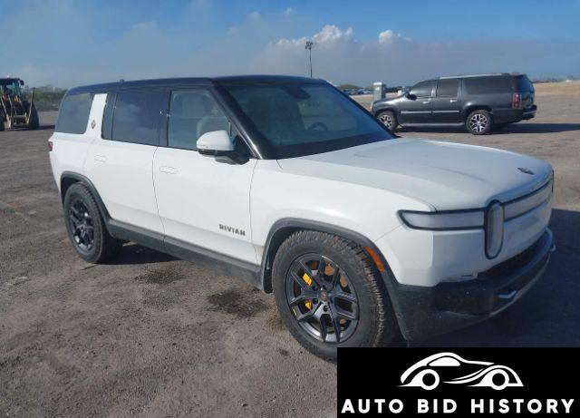 Rivian R1S Launch Edition 2023 White
