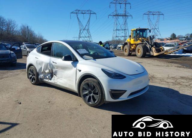 Tesla Model Y Long Range Dual Motor All-Wheel Drive 2022 White U