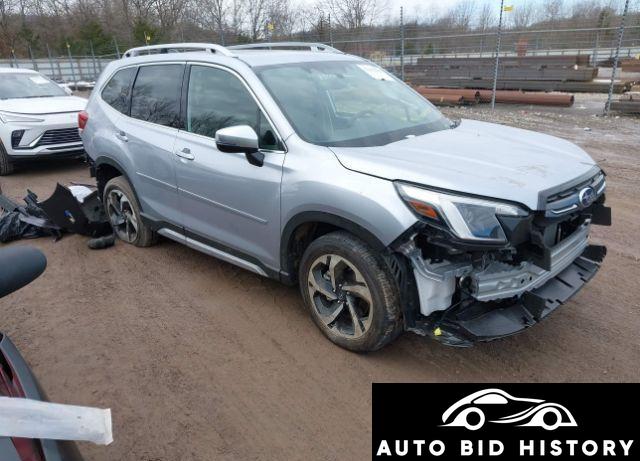 Subaru Forester Touring 2024 Gray 2.5L