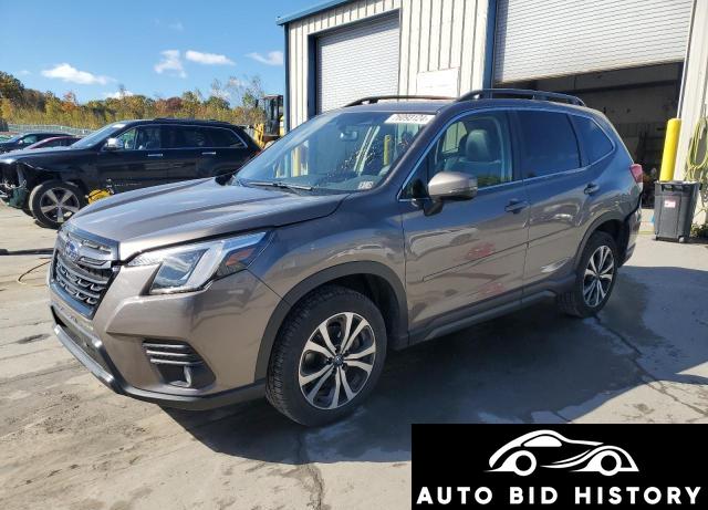 Subaru Forester Limited 2022 Gray 2.5L  4
