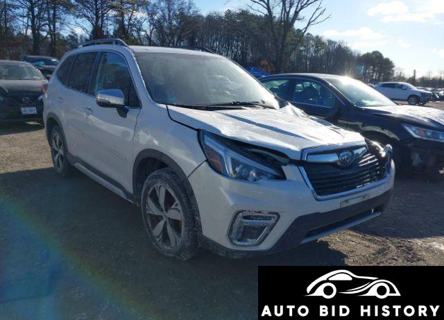 Subaru Forester Touring 2020 White 2.5L