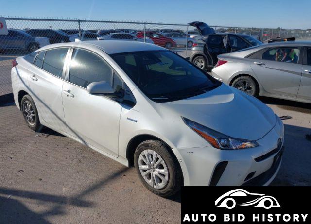 Toyota Prius Le 2020 White 1.8L