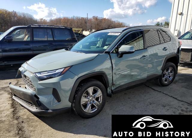 Toyota Rav4 Xle 2023 Gray 2.5L  4