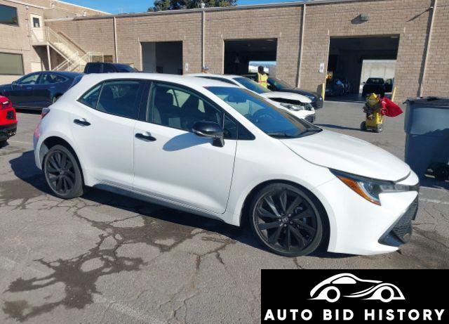 Toyota Corolla Se Nightshade Edition 2021 White 2.0L