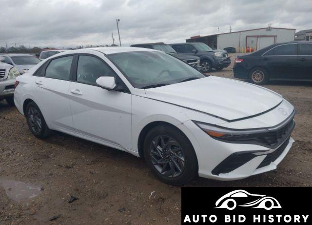 Hyundai Elantra Sel 2024 White 2.0L