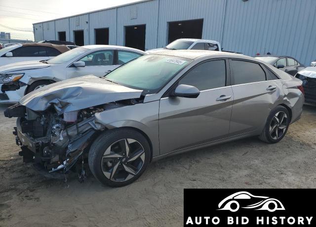 Hyundai Elantra Limited 2023 Silver 1.6L  4