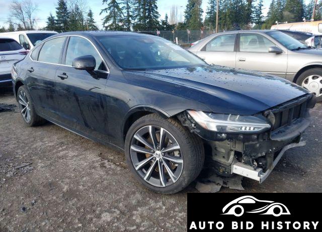 Volvo S90 T6 Momentum 2021 Black 2.0L