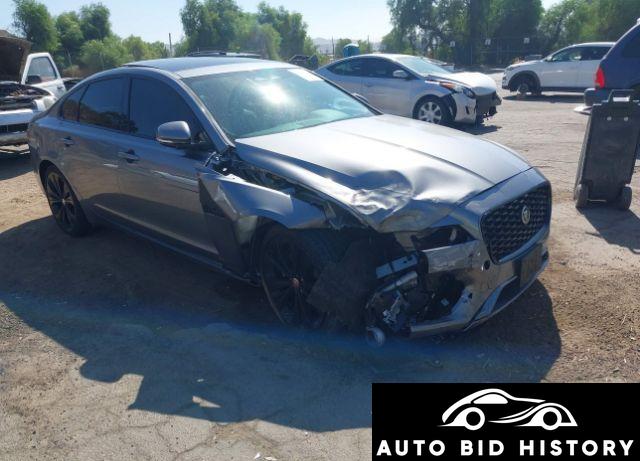 Jaguar Xf Se P250 Rwd Automatic 2022 Gray 2.0L
