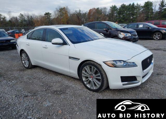 Jaguar Xf 25T Prestige 2018 White 2.0L
